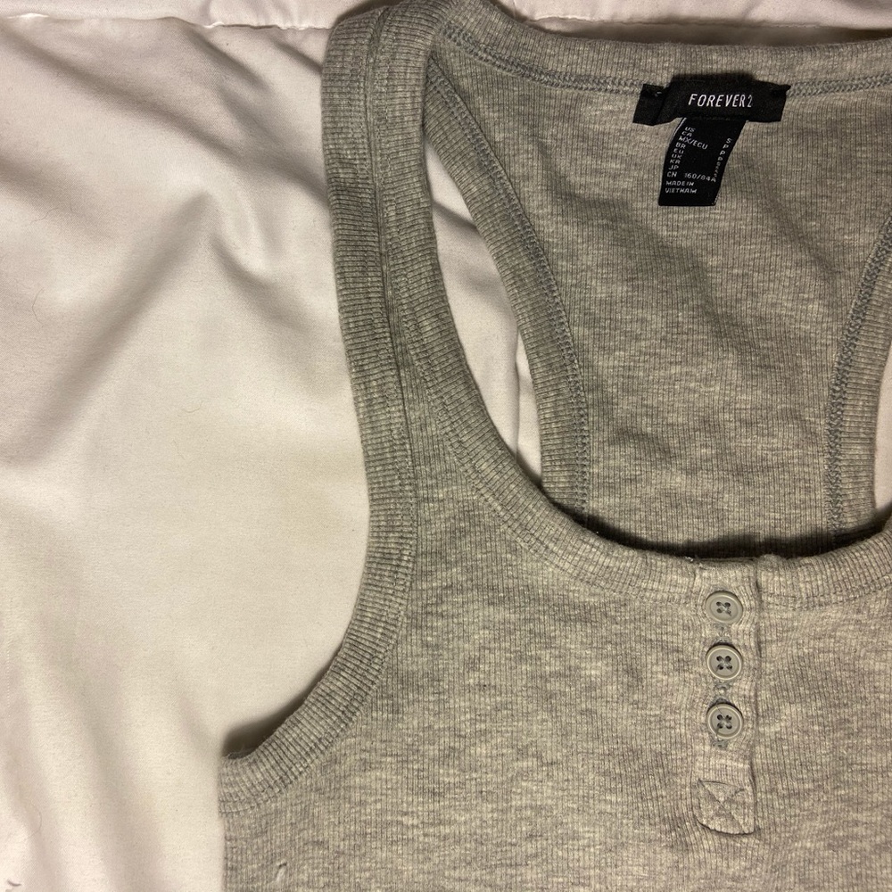 Forever 21 Razor Back - Picture 2 of 3